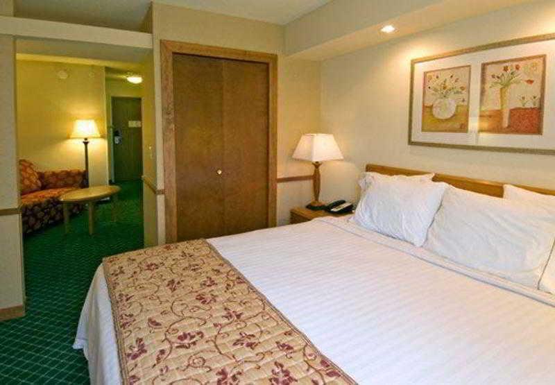 Fairfield Inn & Suites Valparaiso Szoba fotó
